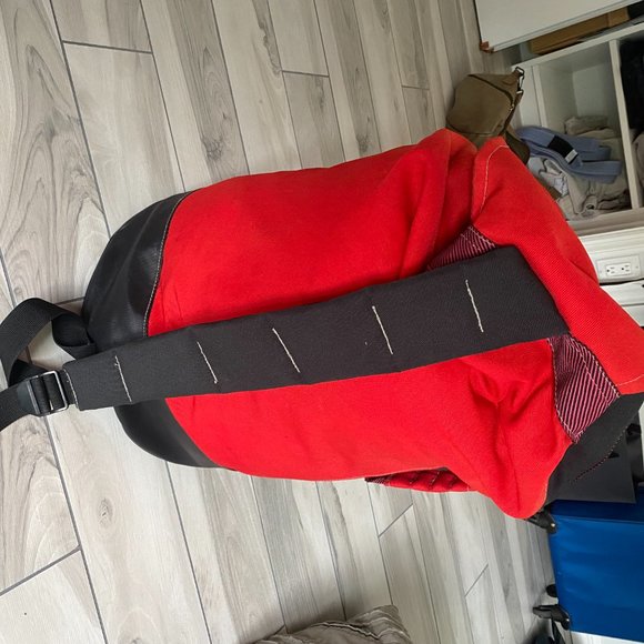 Vintage Marlboro Dry Bag - Picture 2 of 4